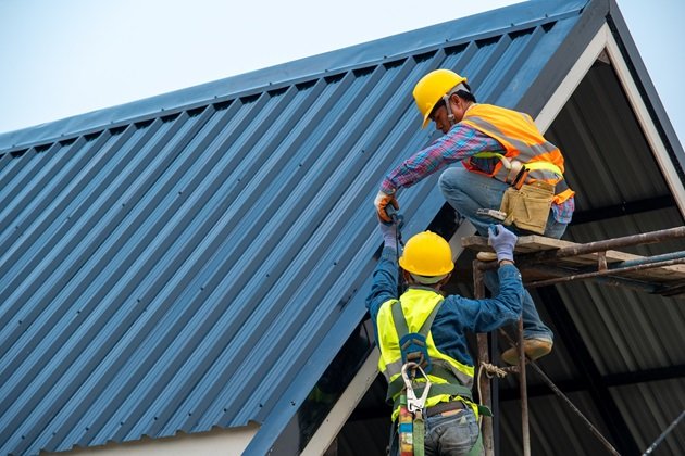 Step-by-step Colorbond roof repair being performed by Elite Roofing Noosa