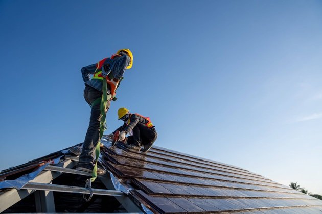 Elite Roofing Noosa professional team working on a roof repair project